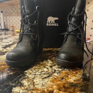 Sorel Joan of Arctic Wedge II  Black Size 8
